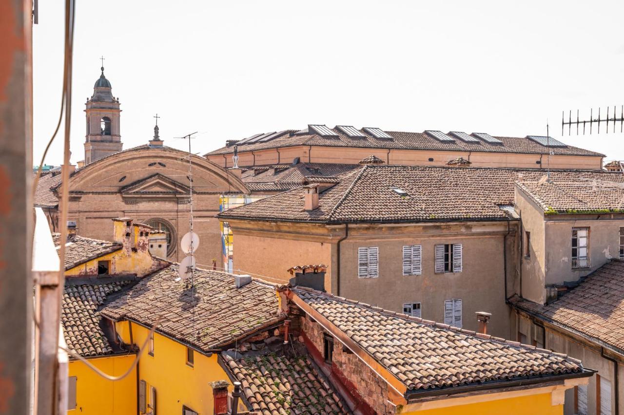 Dalla Bruna - Above The Roofs Of The Centre Modena Zewnętrze zdjęcie